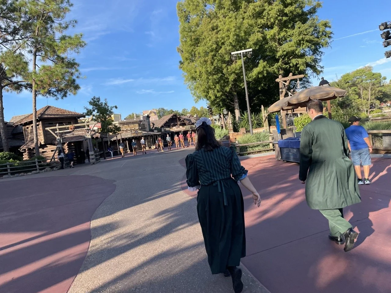 Magic Kingdom Rope Drop and Early Entry Strategy 20222023 Mouse Hacking