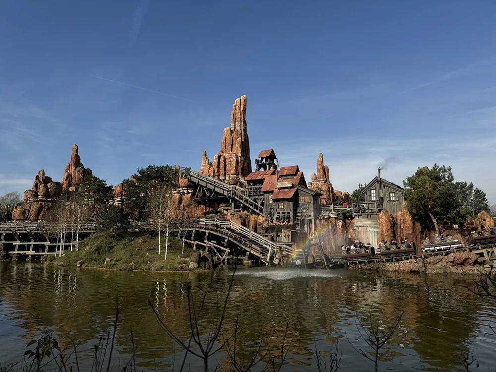 Disneyland Paris Rides and Entertainment Guide