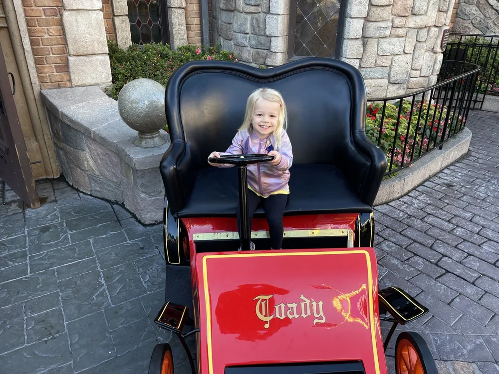 Best Rides for Toddlers at Disneyland [Both Parks]