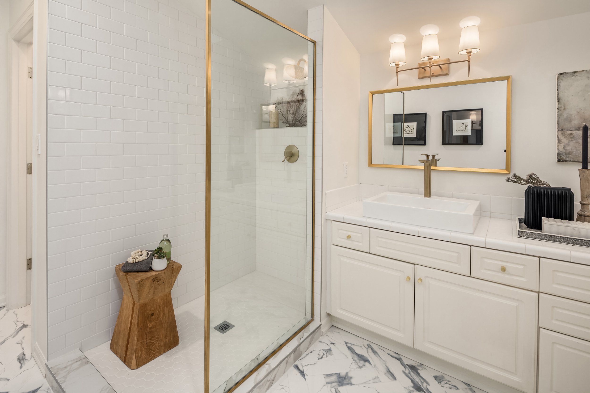  Recently updated primary suite bath. 