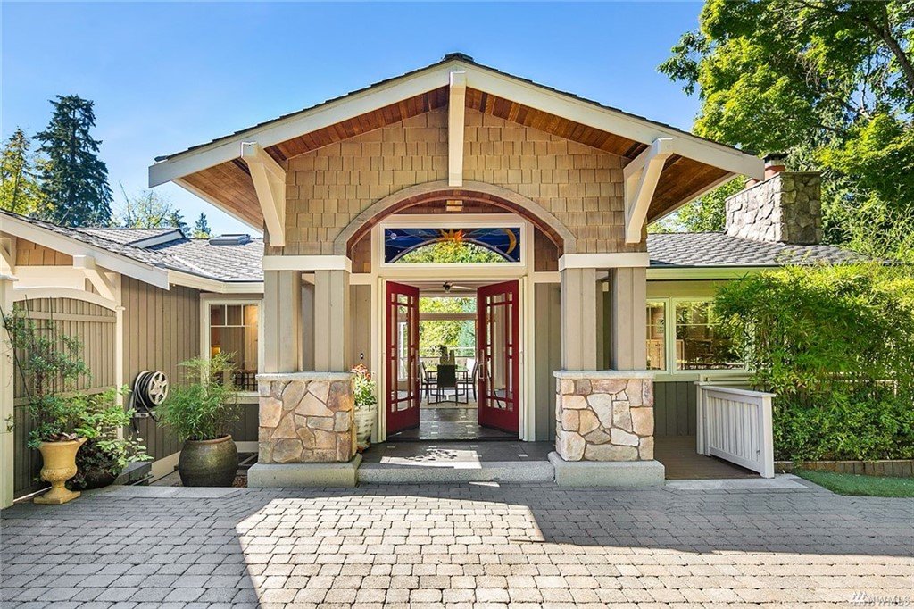 5851 84th Ave SE, Mercer Island | $1,640,000