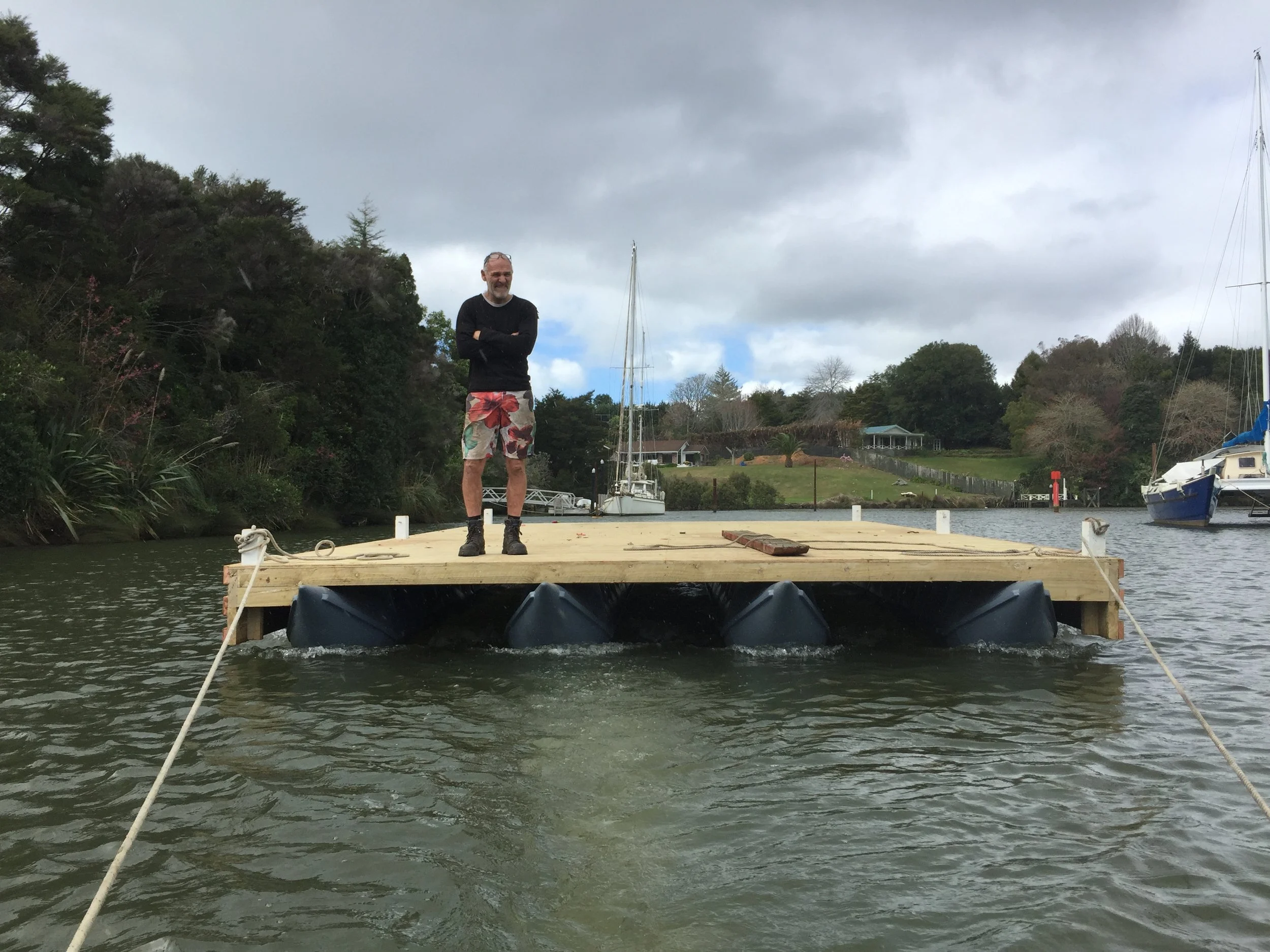 Pontoonz 10 metre 4 x hull Oyster Processing Barge