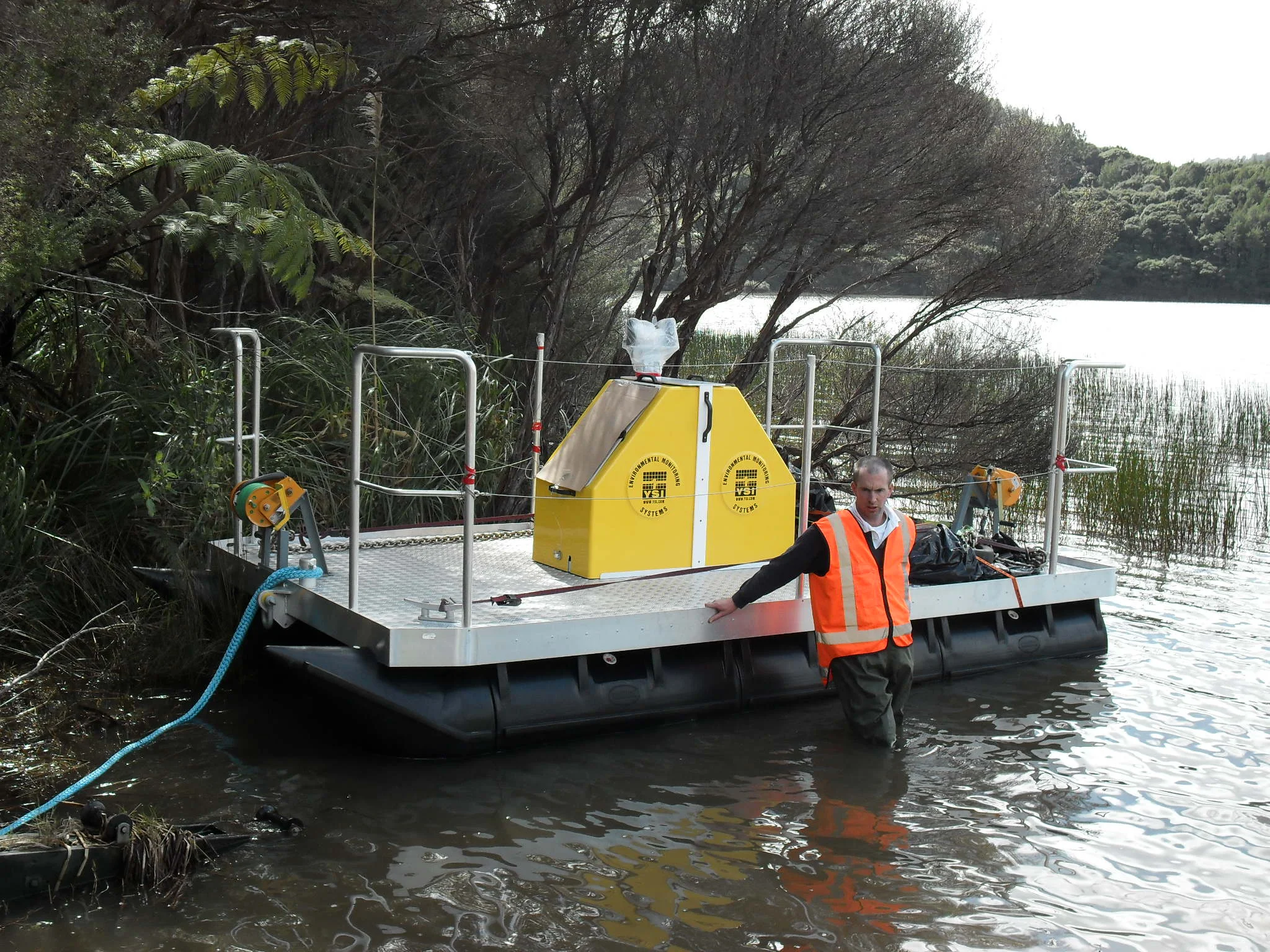 Pontoonz Water quality Instrument barge