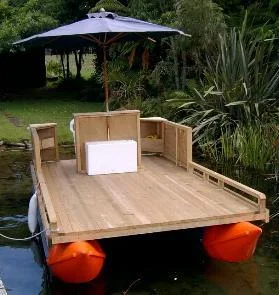 Lake barbecue pontoon