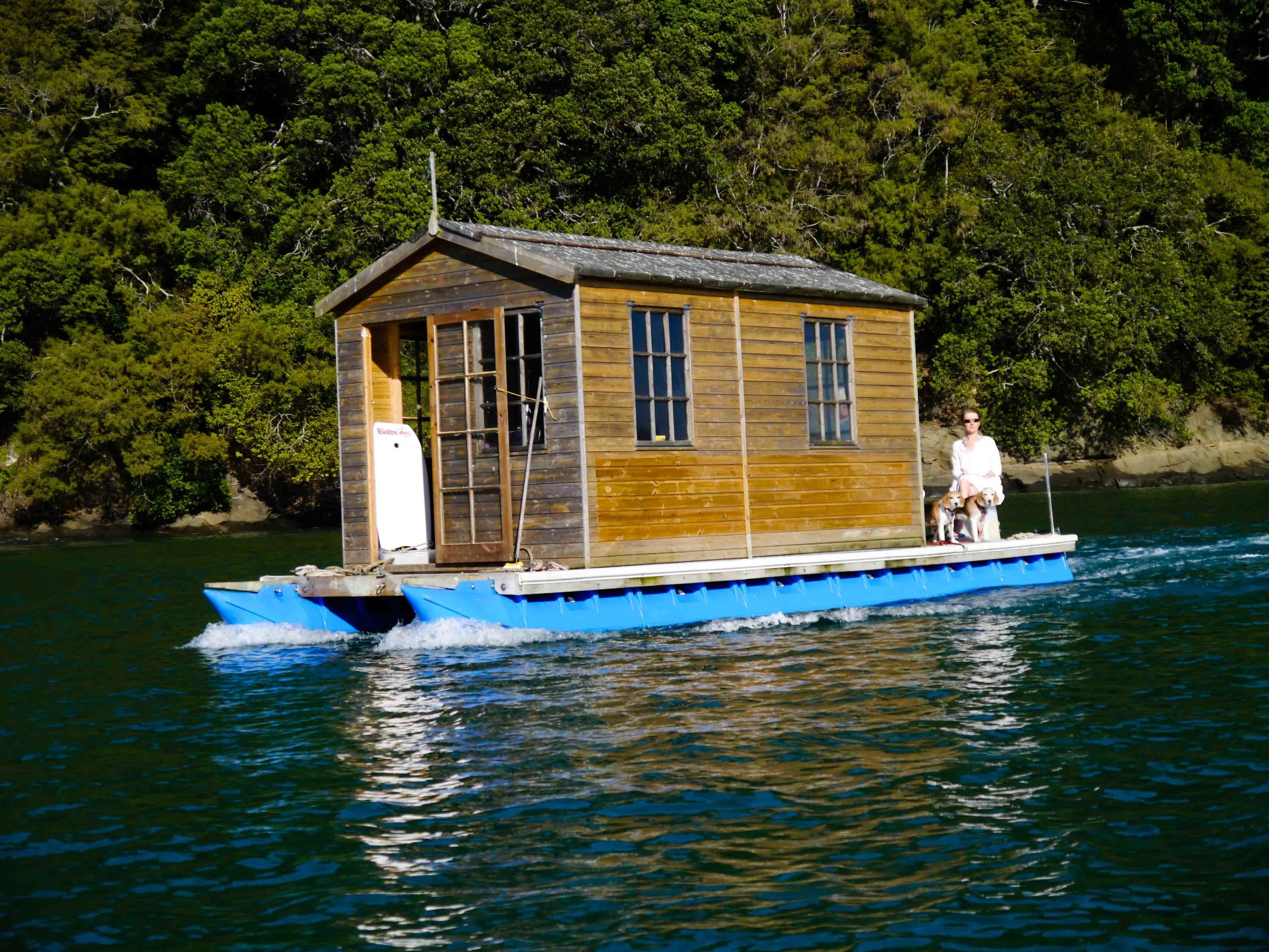 Garden shed on pontoon floats