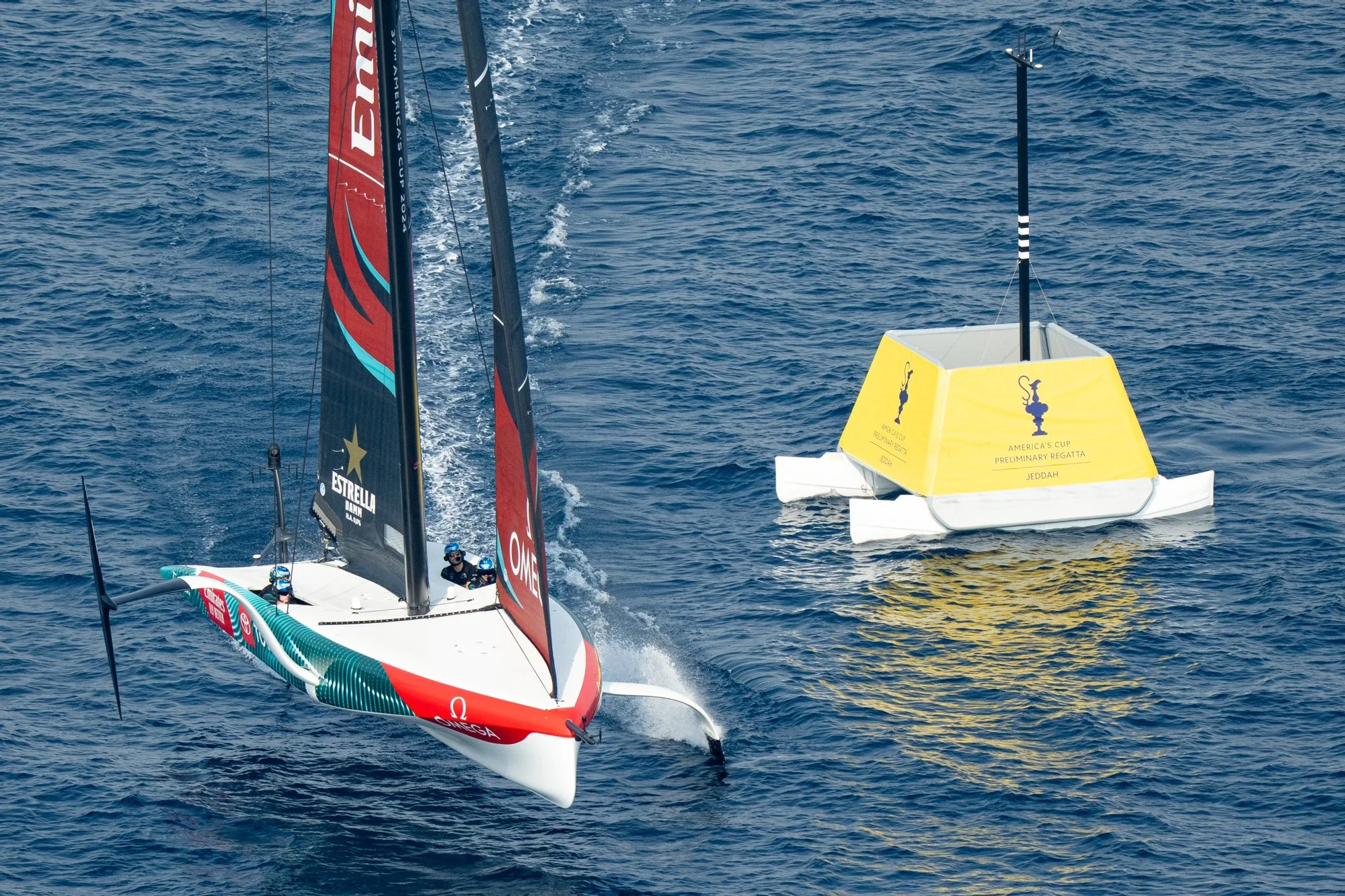 Pontoonz marker boats were used in the 2017 and 2024 America's Cup regatta in Bermuda and Barcelona