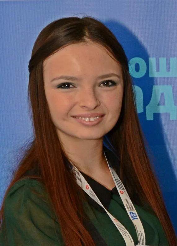 Jasna Nuhic received an award from the Bosnia & Herzegovina Futures Foundation for her excellent work on the project "conversion of plastic waste to fuel" . 