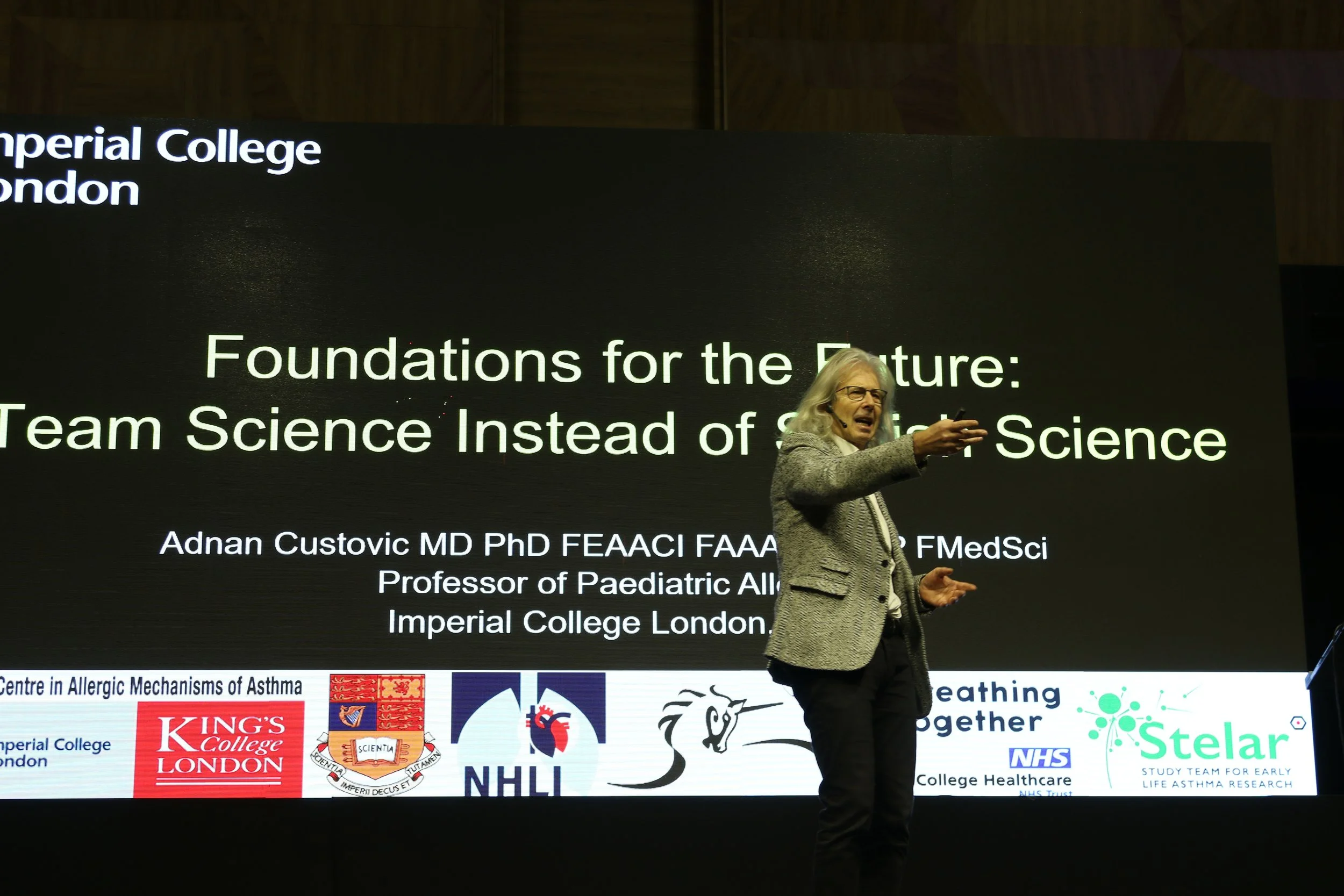 Foundations of the Future: Team Science Instead of Selfish Science