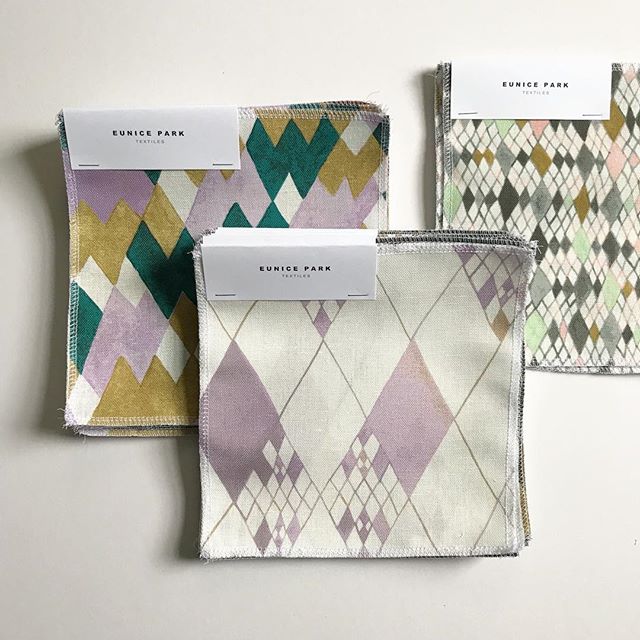 Swatch sets of the entire SERPENTINE collection are available online. Order yours today ✂️. Trade accounts are available to industry professionals. #linkinbio #textilesforthemoderninterior