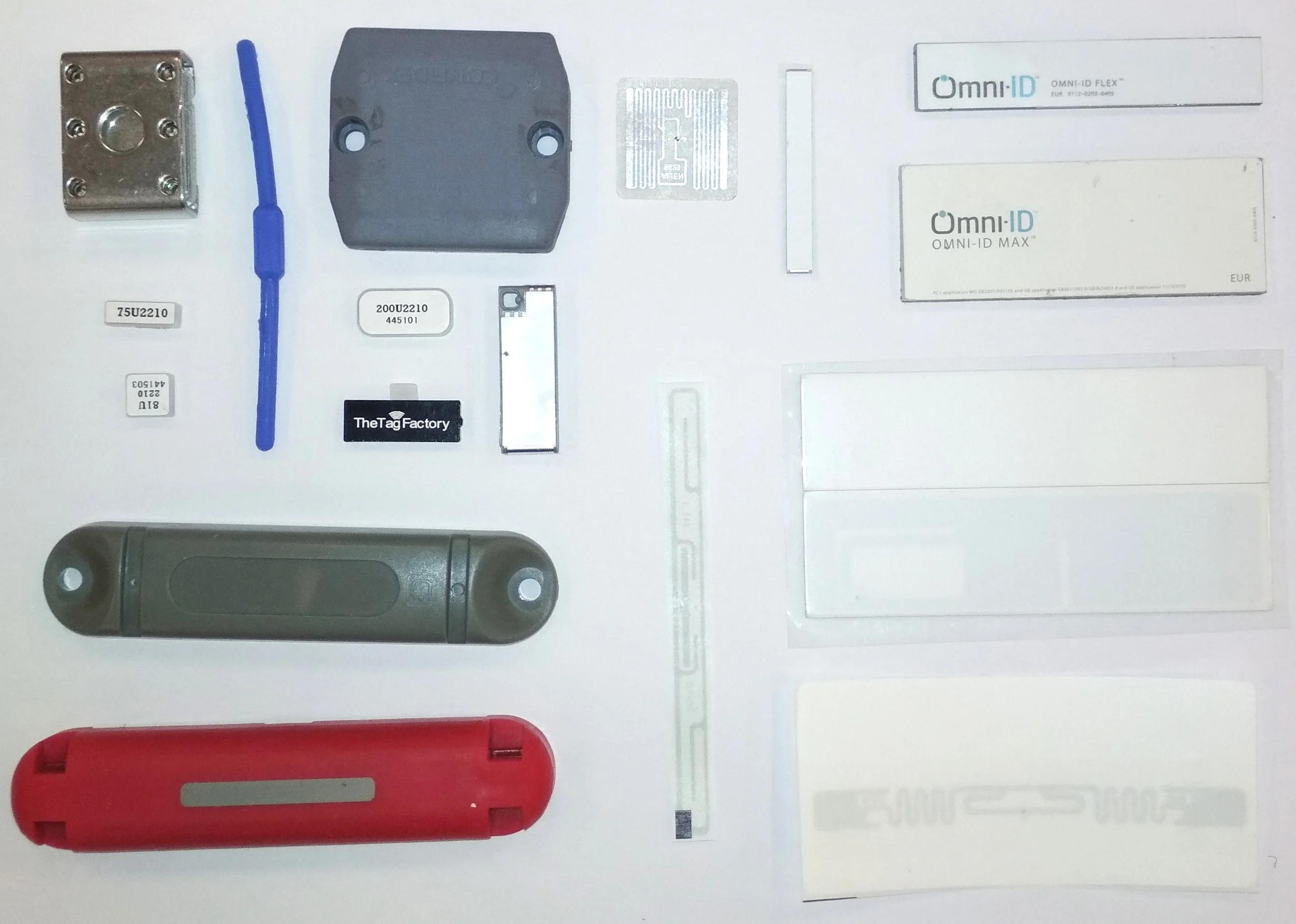 Different types of RFID tags that can be used to locate lost fishing nets.