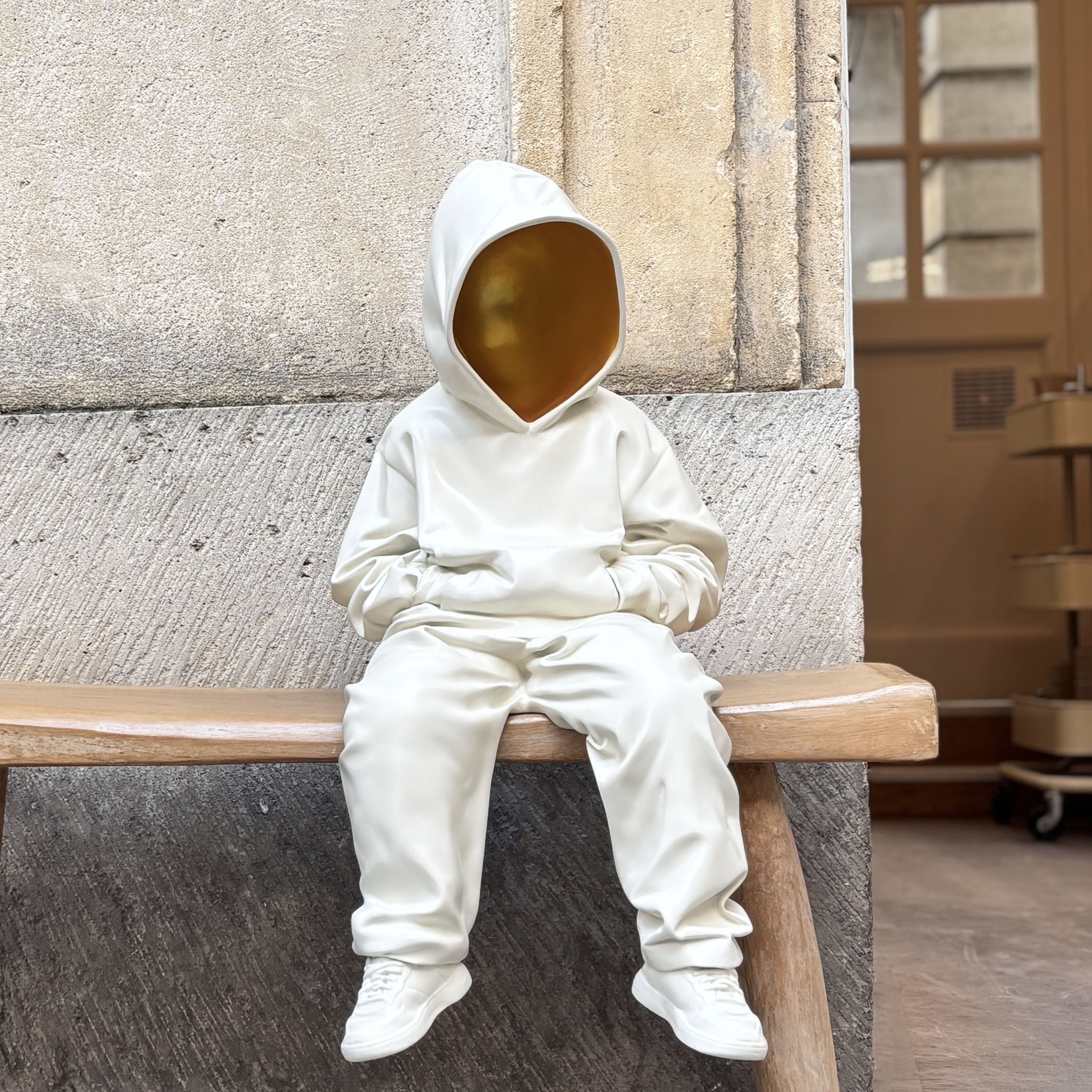 Huang Yulong, Top Dog 2, 2026, installation view