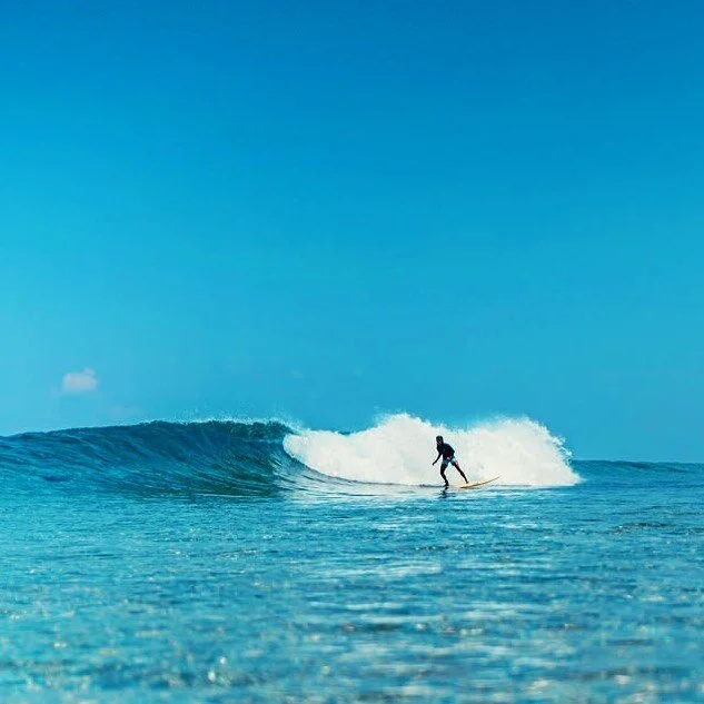 Happy World Oceans Day y&rsquo;all! 🌊 Shout out to all you sea-saving surfing superheroes 🏄🏾 Also: did you know Soneva runs Sustainable Surf Programmes at Soneva Fushi and Soneva Jani? How cool is that? And how so, you ask... Well, it&rsquo;s beca