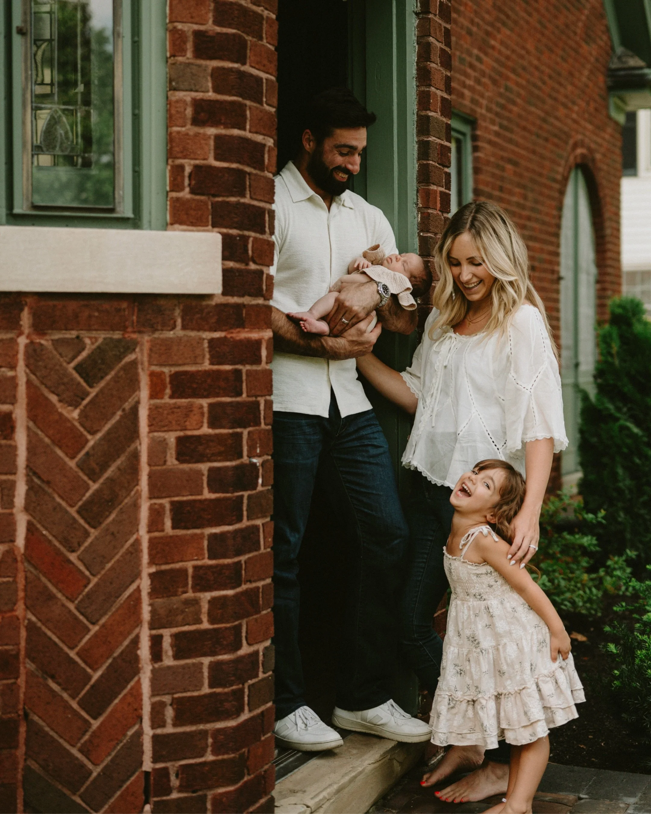 Thank you K family for inviting me into your beautiful home to document this precious time in your life 🫶🏻

#newborn #familyphotography #lifestyle #athome #ashleywestfamilies