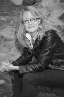 Mary Akers Getting Away with It: Breaking the Rules of Writing