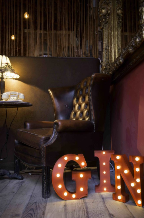 Photo Credit : The Gin Tub, http://bit.ly/2hc9J4Y
