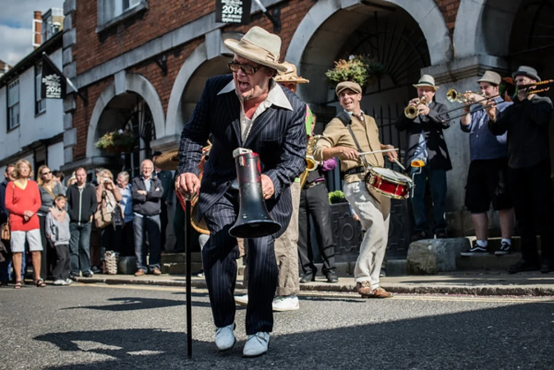 2014_STREET_MUSIC_1080_722_s.jpg