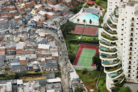 Gated community in Sao Paulo, Brazil. Source: Tuca Vieira.