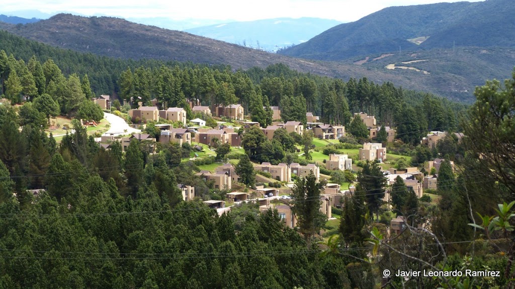 La Calera suburban housing. Source: SkyscraperCity.com