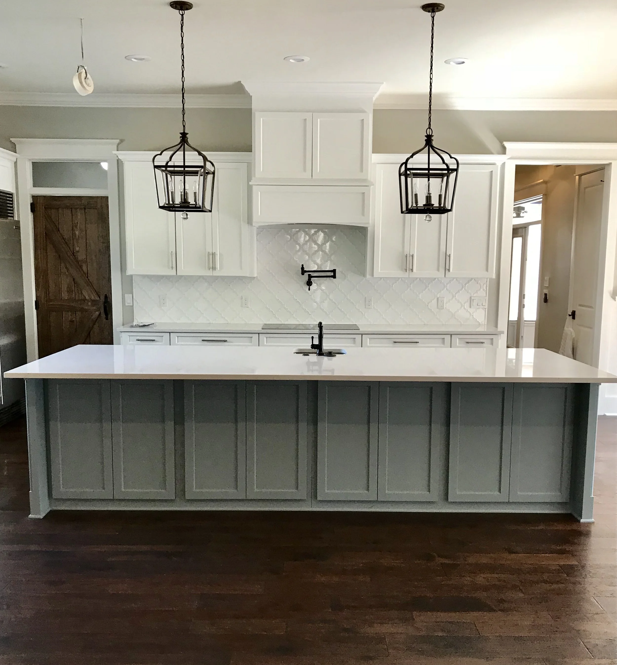 Coventry Banks — Jennifer Taylor Design