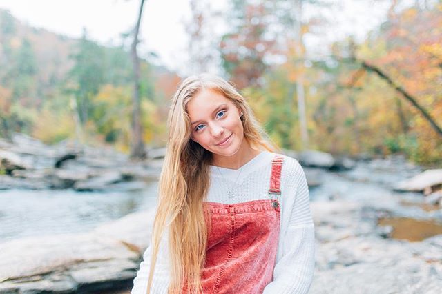 Anyone ready for honesty hour??? 😅
Life has really kicked me the past few weeks. Stepping into a big girl job (at the busiest time of year), dealing with mental health struggles that always seem to hit me in the Autumn, and trying to keep my personal business thriving while balancing a second job + a personal life has made this new season of life one of the most stressful that I have ever been through. The good news is that I have never in my life been so happy, encouraged, loved, appreciated, determined, or persistent. This season is teaching me how to push through, work hard, manage my time, deal with stress, and believe in myself in a way that I have never been able to before. 💛
This season comes after YEARS of praying and waiting on justification for not being in school. This season comes after YEARS of depression and blind faith that God would keep His promises. This season has been stressful and has pushed me to my breaking point, but it truly feels like a reward. It feels like the beginning of something. It feels like the perfect depiction of God’s faithfulness in my life. ☀️💛 So thank you guys for being patient and kind to me through this (and every) season. Thank you for understanding and believing in me. Thank you for allowing me to be honest and talk about my struggles. Thank you all for your encouragement and prayers through the years. I am pumped about what is coming, and I am thankful for such amazing clients always! ❤️❤️❤️