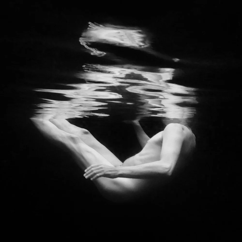 _Through Darkness nytt bilde-.jpg