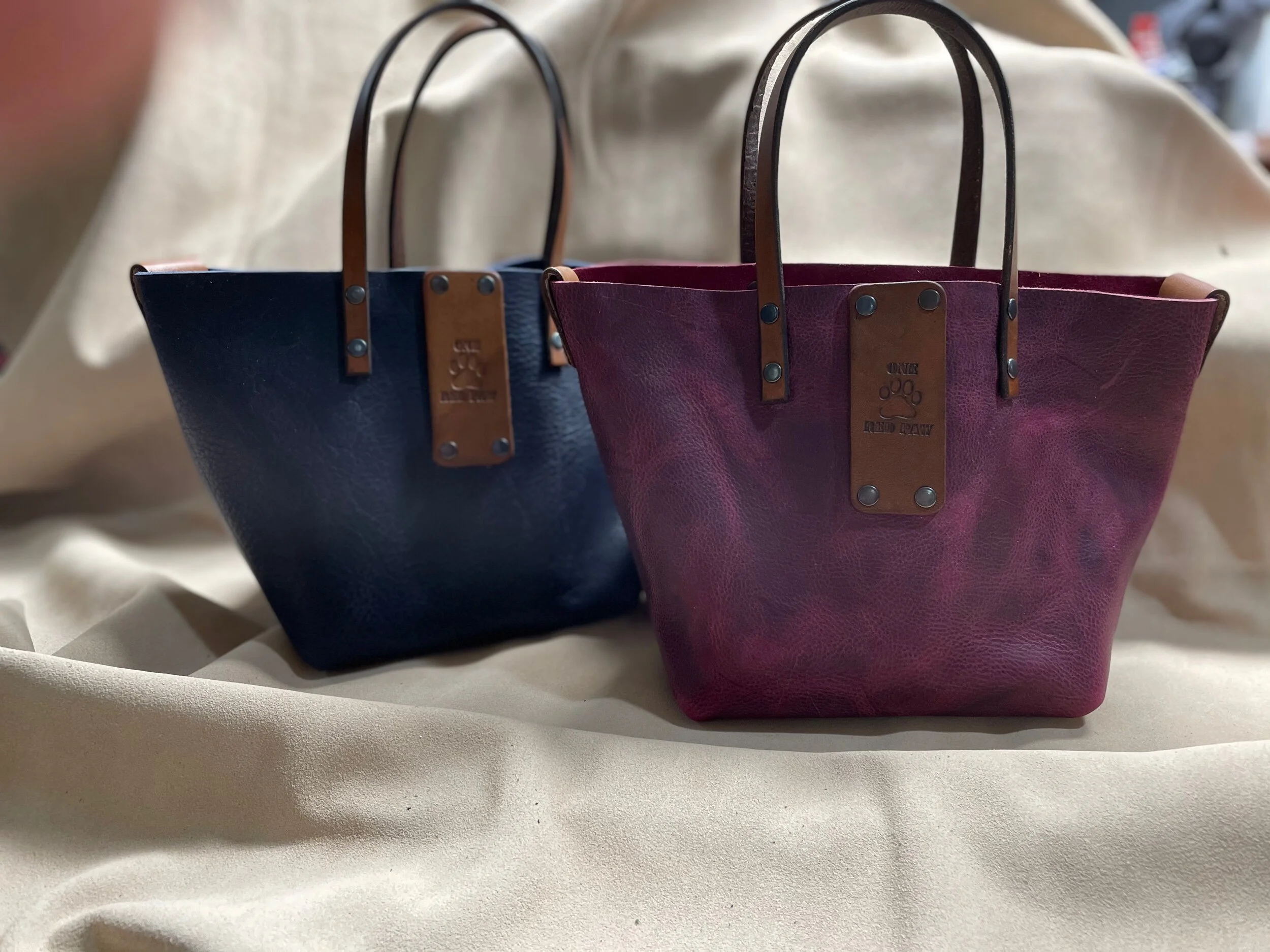 C406B310-4E3D-4316-B86D-B7A71E285AA9