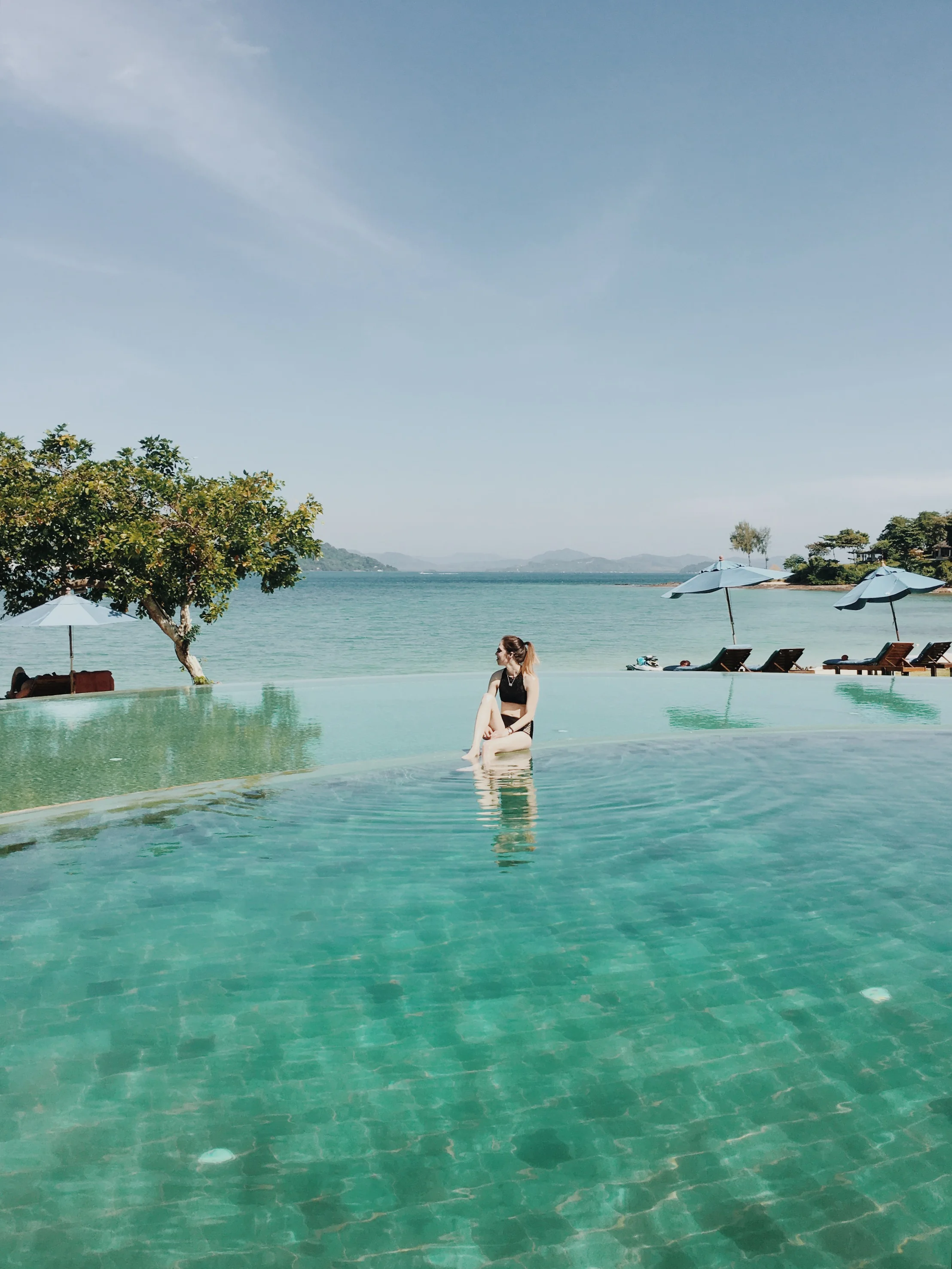 Naka_Island_Phuket.jpg