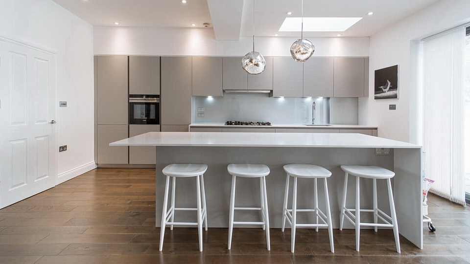 modern-kitchen-grey-white-london.jpg