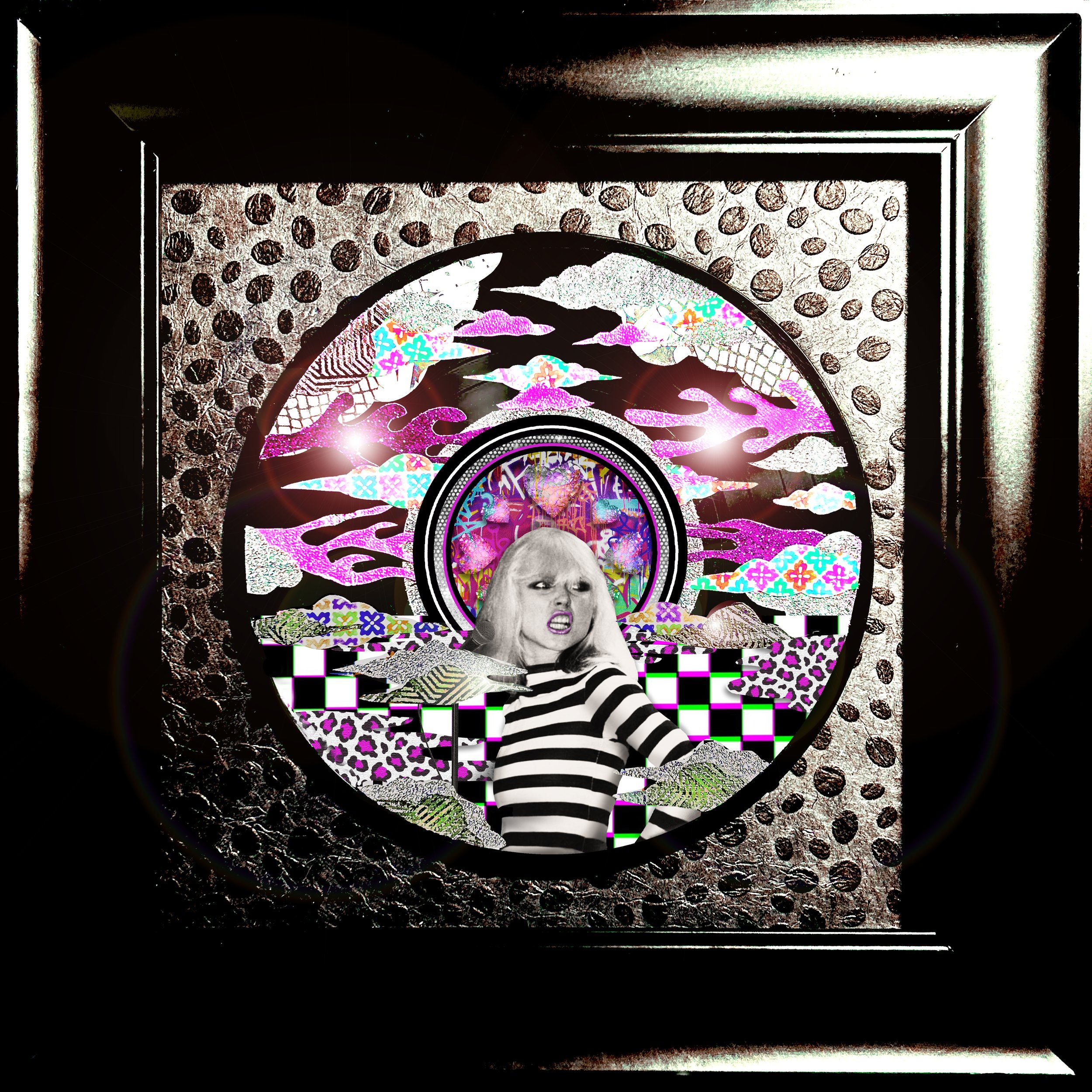 OTR-BLO-VA-001_GonnaGetYou (Blondie)_10 in dia_framed.jpg