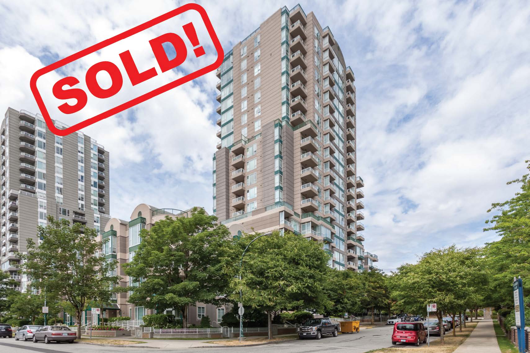 507-5189 Gaston Street SOLD FOR: $399,900 1 BED | 1 BATH | 601 SF