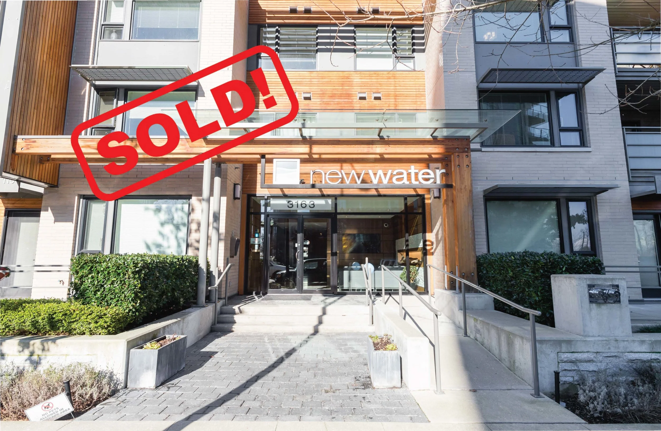312-3163 RIVERWALK AVENUE SOLD FOR: $750,000 2 BED | 2 BATH | 945 SF