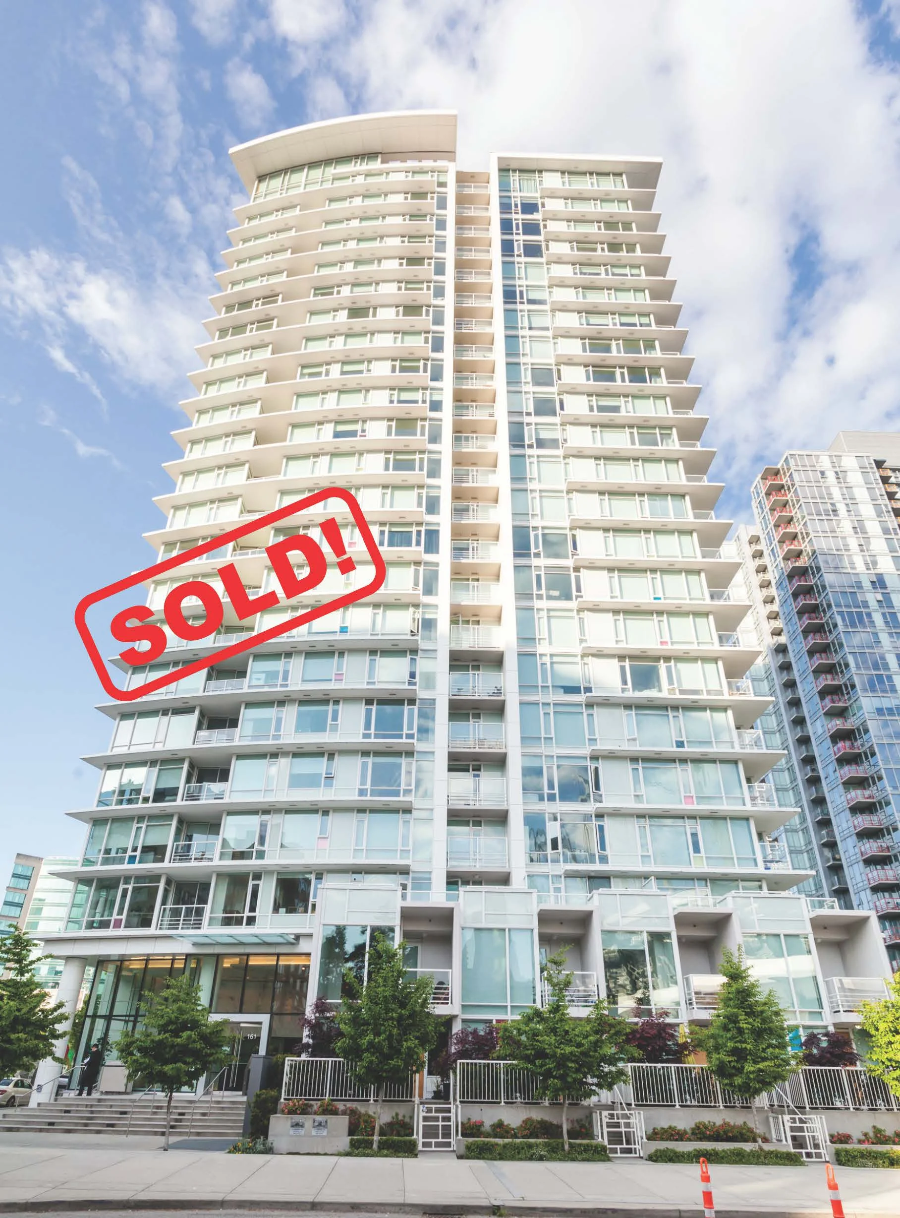 2206-161 WEST GEORGIA STREET SOLD FOR: $545,000 0 BED | 1 BATH | 447 SF