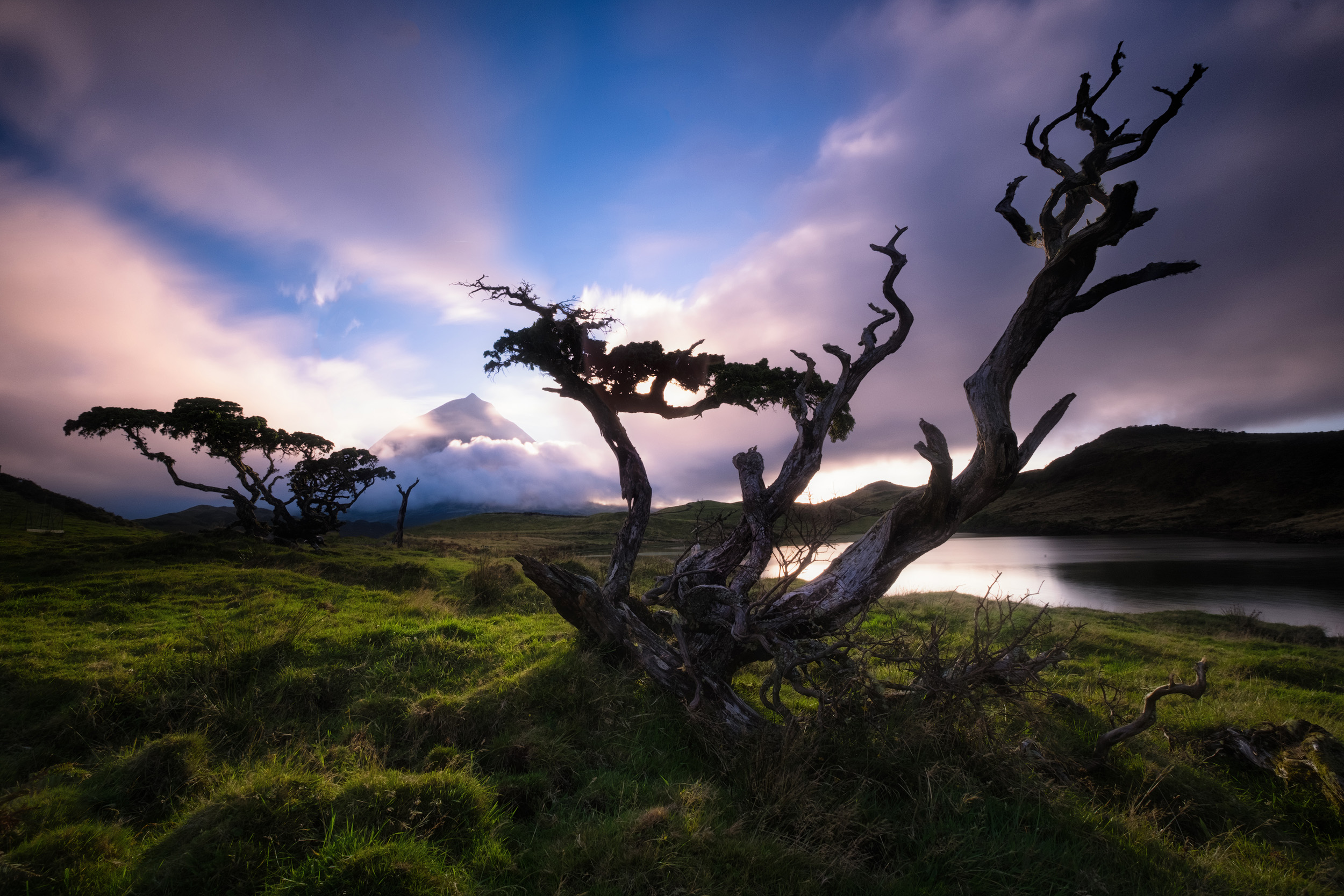 Lagoa do Capitão A long exposure of Mount Pico at sunset take at Lagoa do Capitão, Pico, Azores
