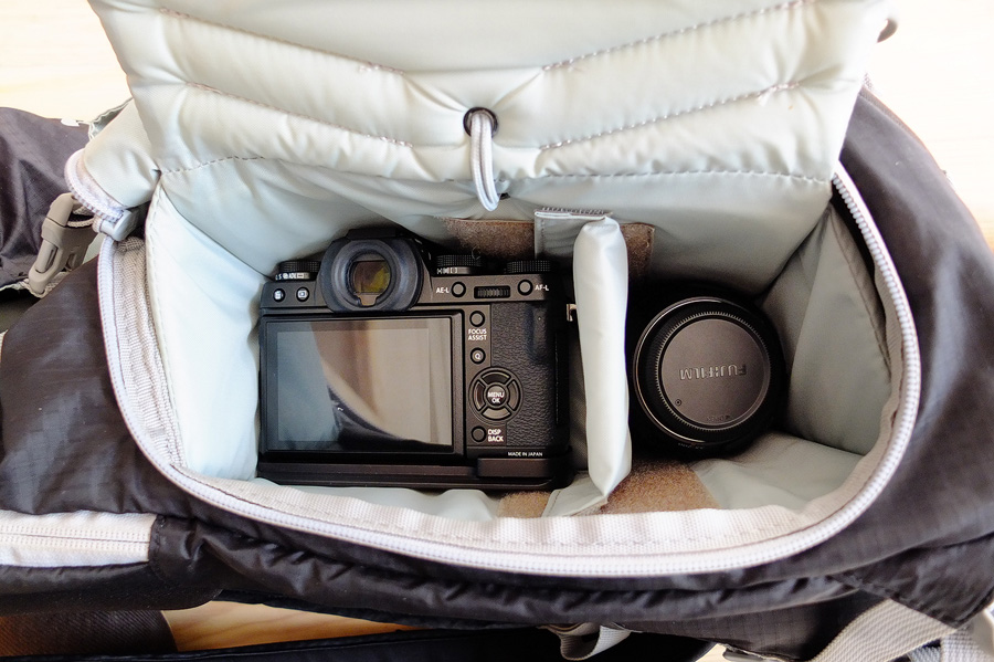  Camera compartment with Fuji X-T1 + 10-24 wide angle zoom and XF55-200mm telephoto