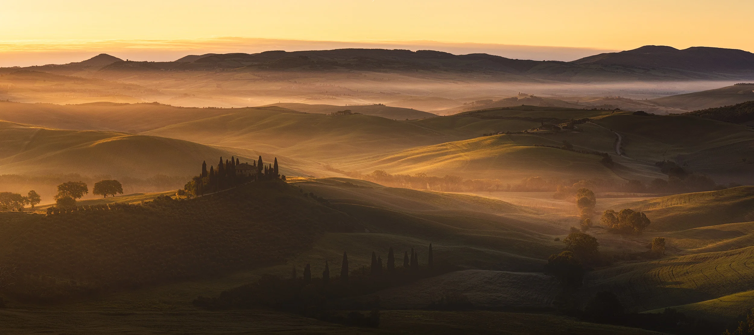 Val d'Orcia The iconic farmhouse of Belvedere in San Quirico d’Orcia at dawn on a recent workshop in Tuscany