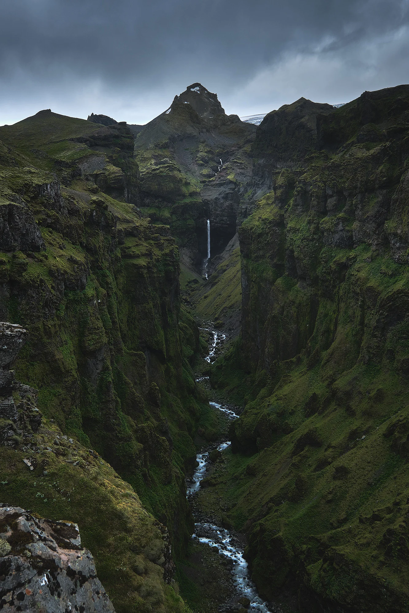 A telephoto view of the same canyon which really emphasises the incredibly natural symmetry of the place. Below are a few captures of the light breaking through the heavy clouds along the south coast