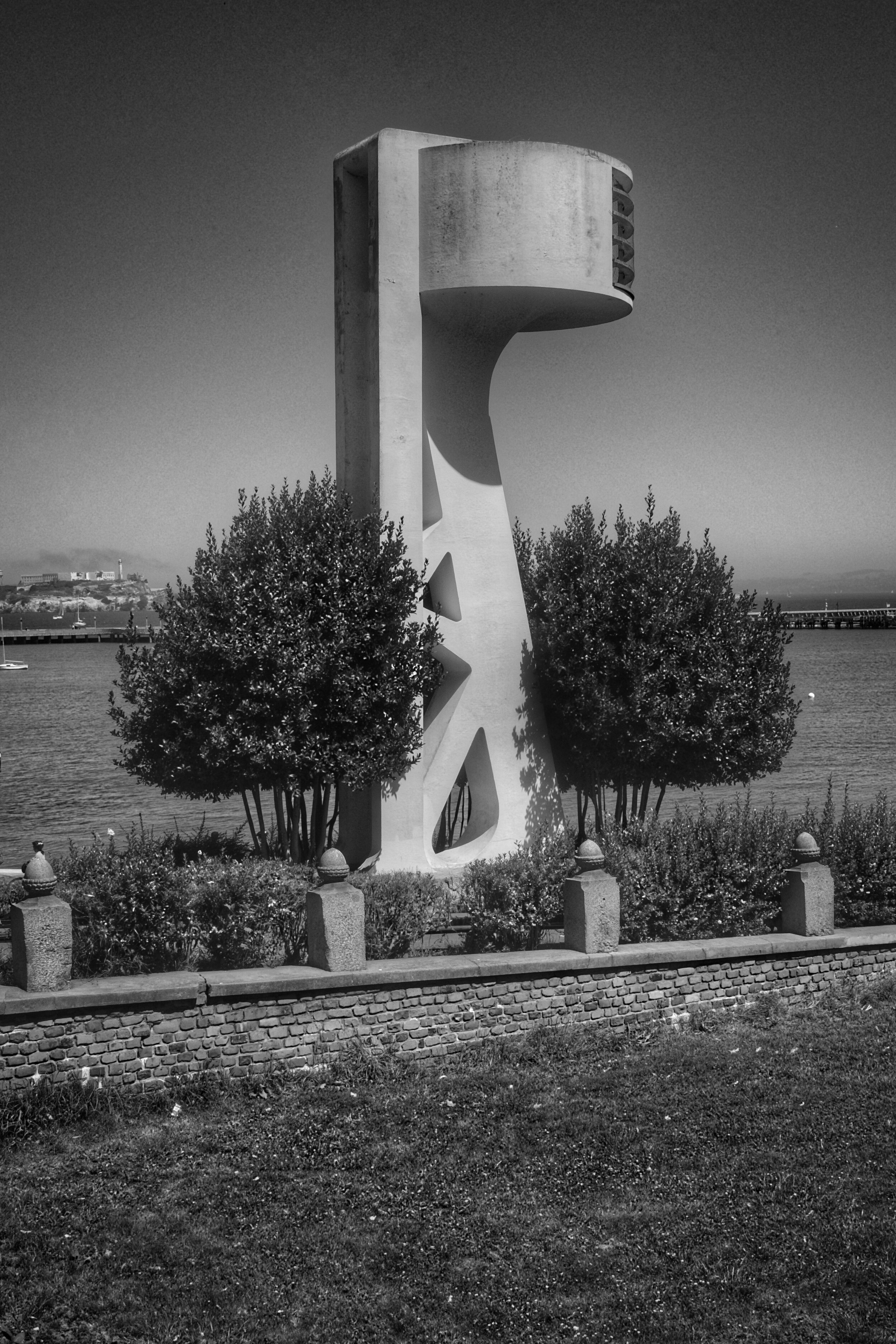 San Francisco Maritime Museum Park. San Francisco. California. 2017.