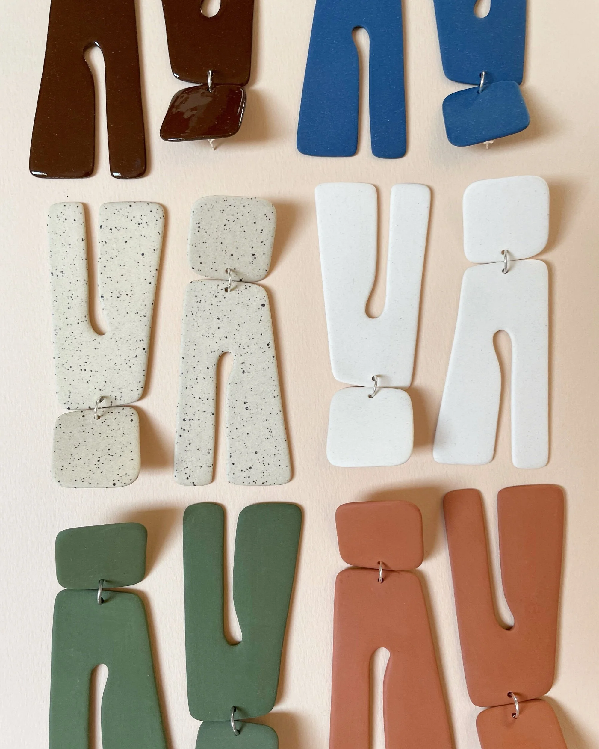 B8A2B7A7-6865-4C43-A779-80B267B5A468