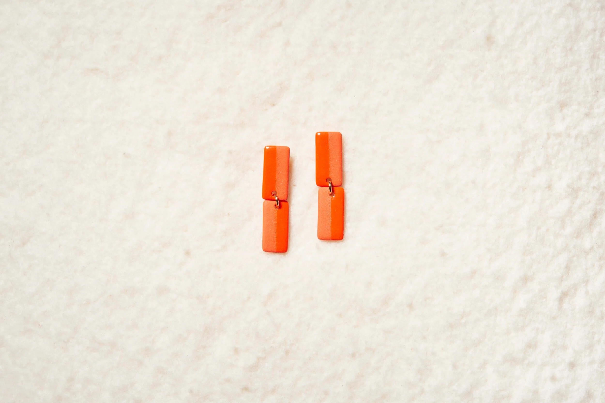 7ADFF526-E5C2-4EFF-93EE-30AF771C3B83