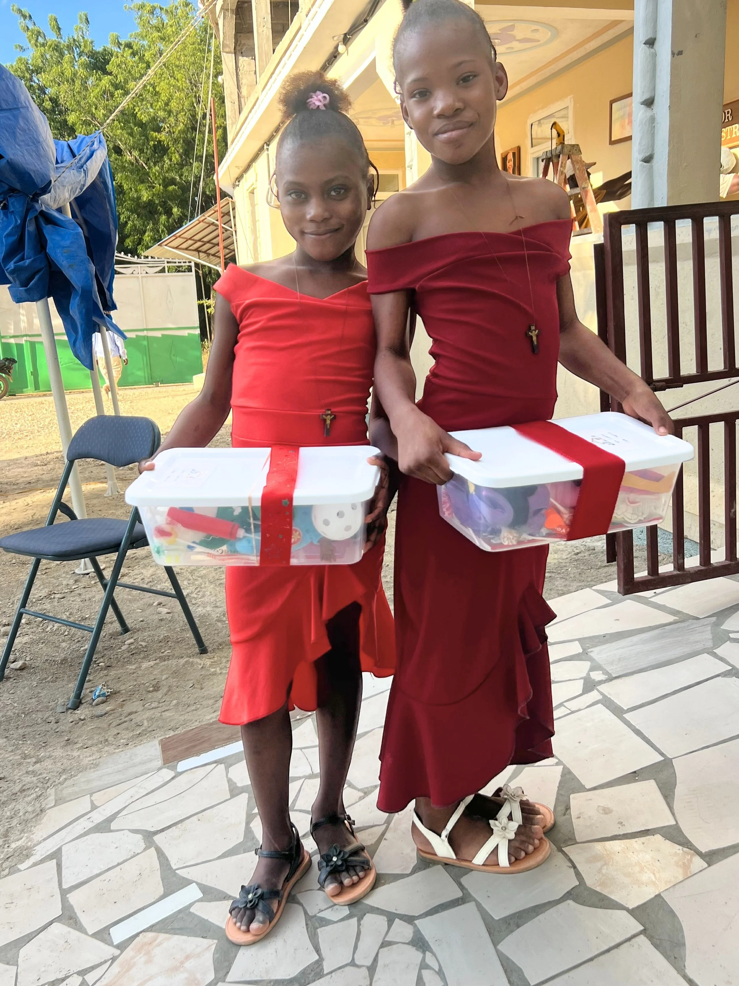 Handing our Christmas Boxes in Haiti 2025 | Photos