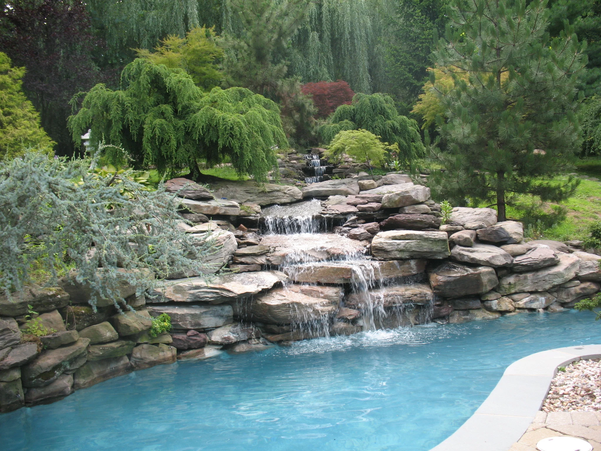 Lombardi waterfall full.jpg