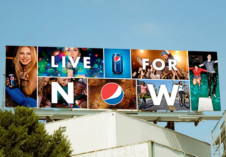 LIVEFORNOW_OOH_insitu2_2_o_o.jpeg
