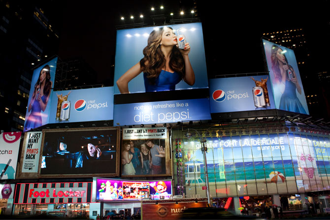 DietPepsi_2012_OOH_TimesSquare_Night_o.jpg