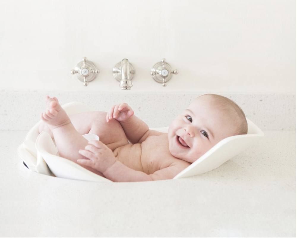 Puj baby bath tub, great for condos and small living spaces that don’t have full size sinks. Click to view