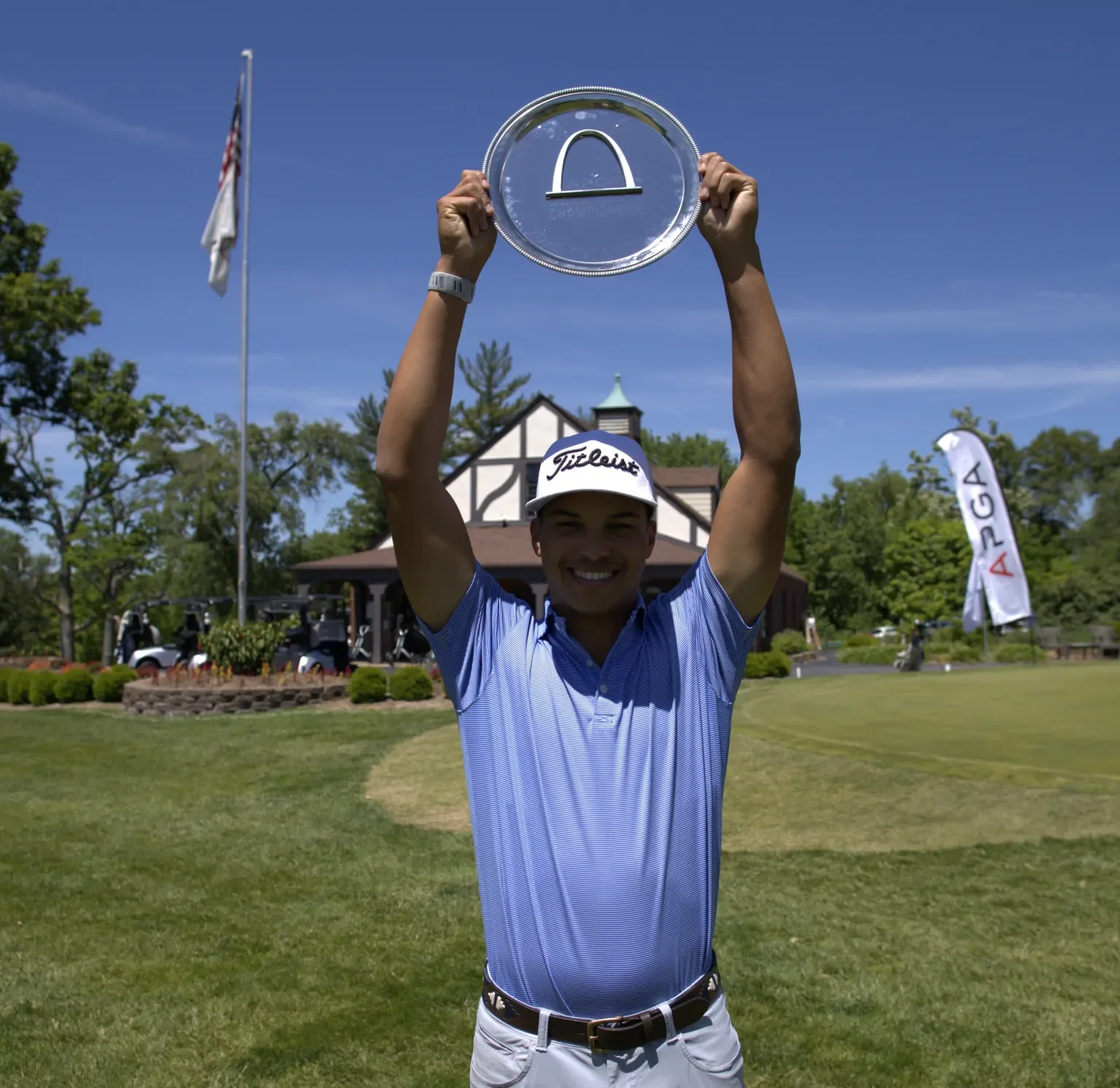 TEXAS NATIVE WINS APGA TOUR IN ST.LOUIS