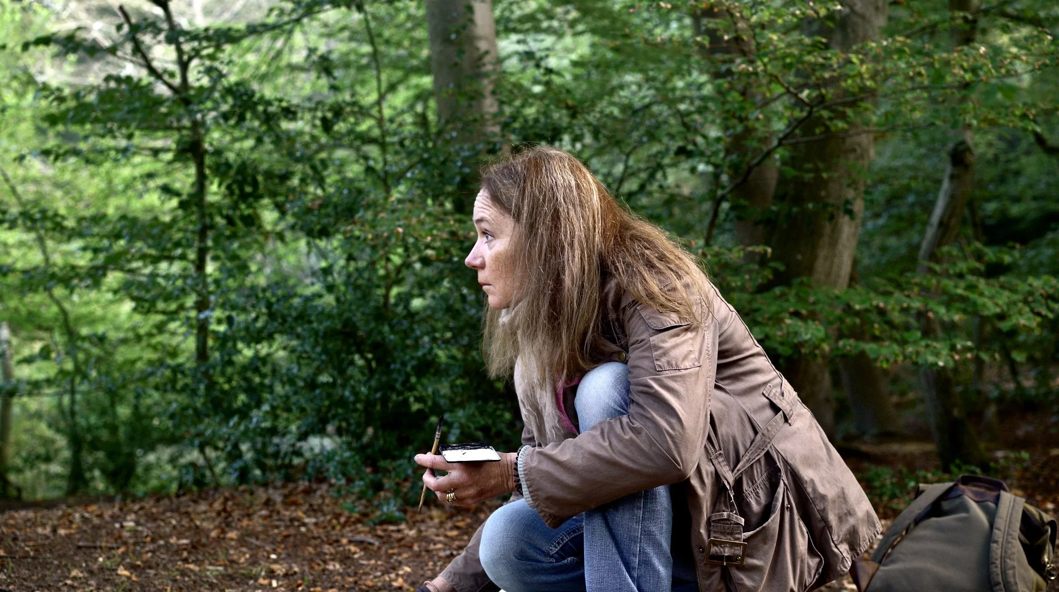 Geraldine crouching looking.jpeg