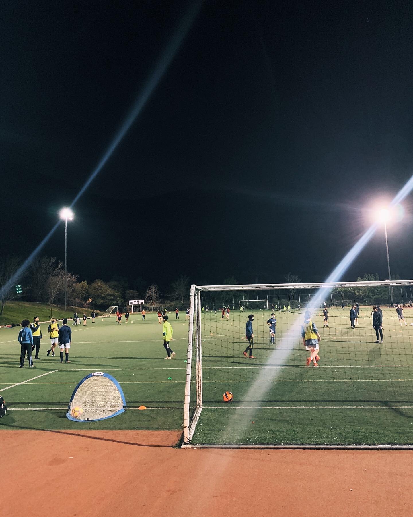 Grind continues ⚽️💪🏼 #RENEGADESFC &bull; www.renegadesfc.net // interested in trying out? contact us via email at info@renegadesfc.net for details #RFCPROUD