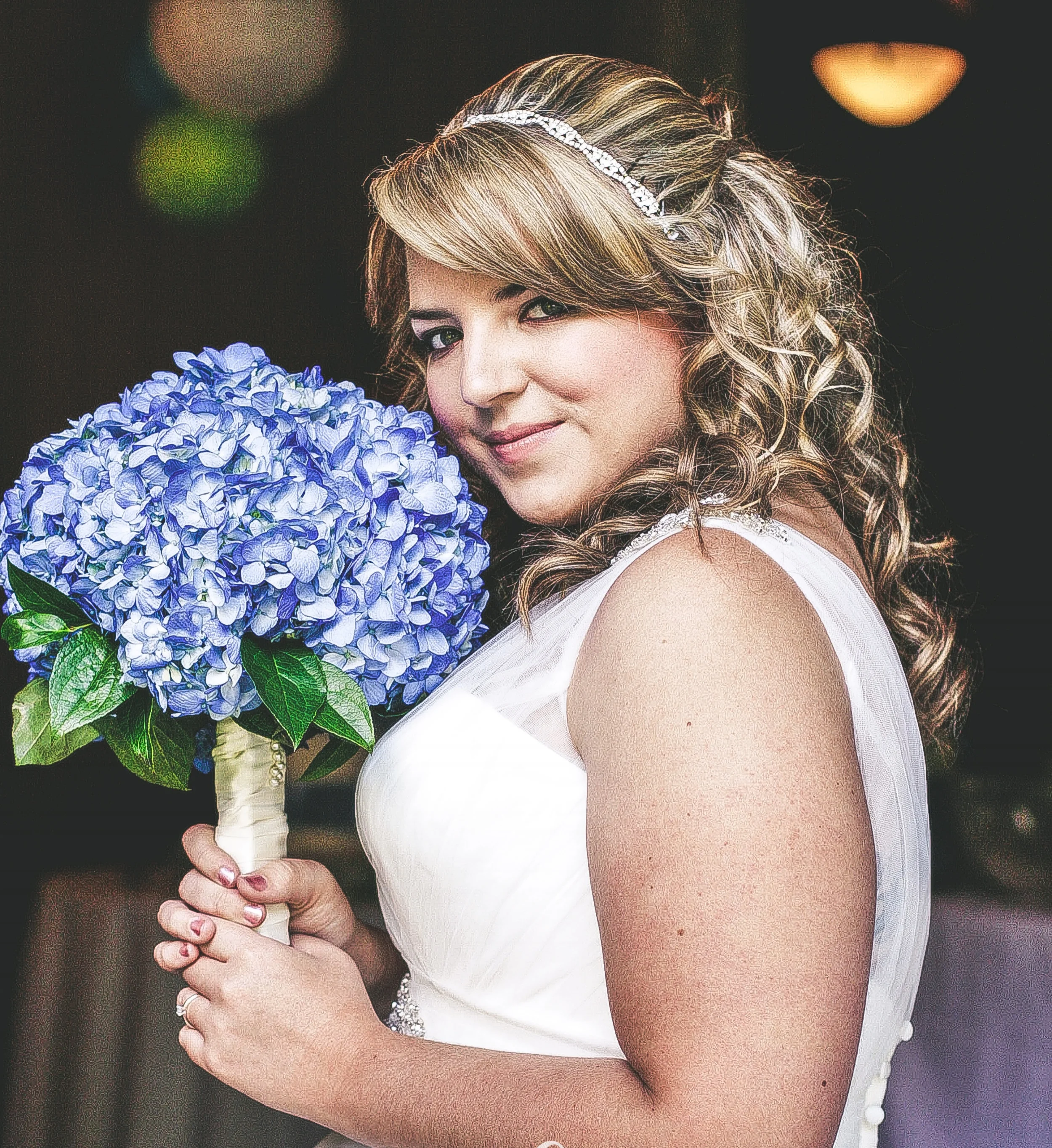 Join the #abarringtonphotosociety as a #abarringtonphotobride!