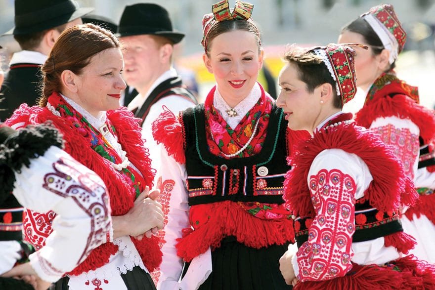 Folk-group-from-Koprivnica.jpg