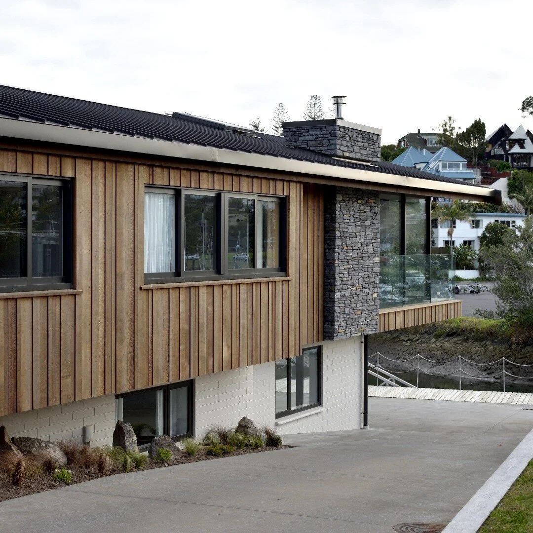 Very happy with the newly completed project at Milford Marina. The brief for this dramatic renovation was to improve the connection with the marina without impacting the delicate shoreline.
.
.
#nzarchitecture #dontmoveimprove #architecturaldesignersnz #residentialarchitecture #architecture #milfordmarina #milford #cedar #architectdesigned #renovation